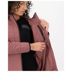 Mons Royale Women's Canyon Merino Insulated Hooded Jacket - Merinojacke 10 Mons Royale Women's Canyon Merino Insulated Hooded Jacket - Merinojacke -Outdoor-Ausrüstung mons royale womens canyon merino insulated hooded jacket merinojacke detail 5