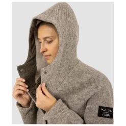 SALEWA Women's Sarner Undyed Wool Hooded Jacket - Wolljacke 11 SALEWA Women's Sarner Undyed Wool Hooded Jacket - Wolljacke -Outdoor-Ausrüstung salewa womens sarner undyed wool hooded jacket wolljacke detail 5